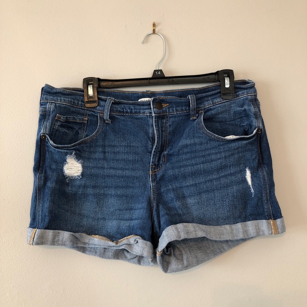 Old Navy Women’s Boyfriend Shorts Distressed with Cuffed Bottom, Size 12